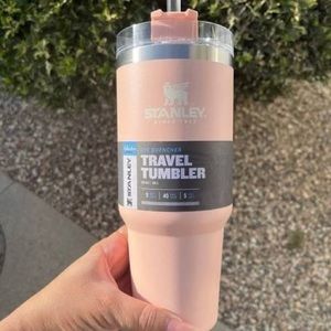 Stanley Adventure Quencher Tumbler 30 oz Nectar